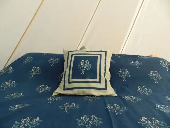 Kulübe, 1 Büyük (Queen) Boy Yatak