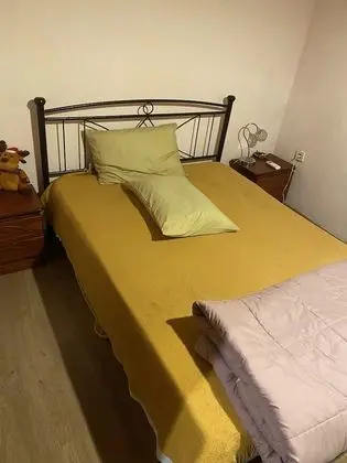 Ev, 1 Büyük (Queen) Boy Yatak