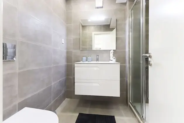 Classic Tek Büyük Yataklı Oda (1)