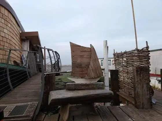 Kulübe, 1 Çift Kişilik Yatak