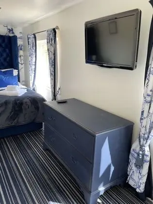 Kır Evi, 1 En Büyük (King) Boy Yatak