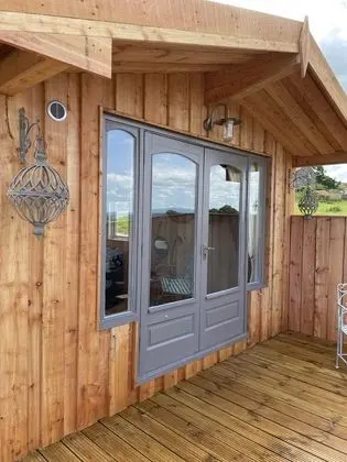 Kır Evi, 1 En Büyük (King) Boy Yatak