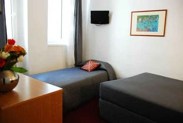 Üç Kişilik Oda (Klesia)