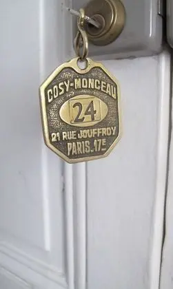 Üç Kişilik Oda (Klesia)