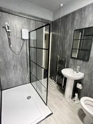 Economy Tek Büyük Yataklı Oda