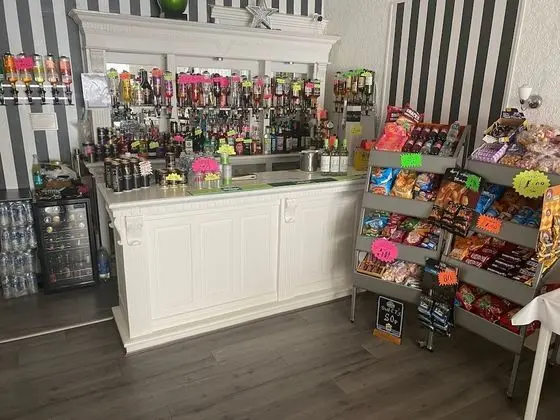 Family Tek Büyük veya İki Ayrı Yataklı Oda