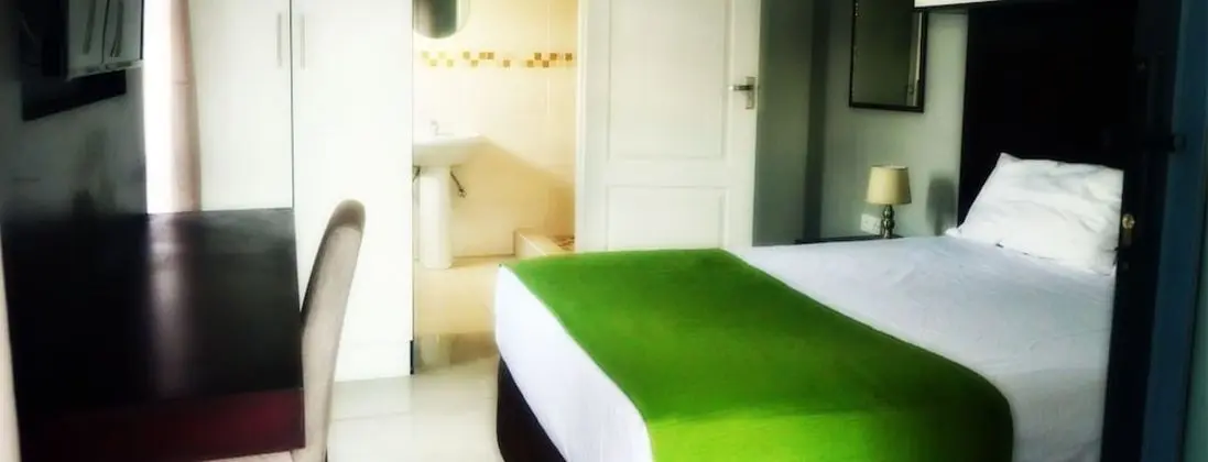 Standard Tek Büyük Yataklı Oda, Bahçe Manzaralı