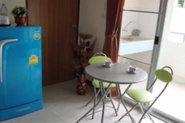 Standard Front Side Room