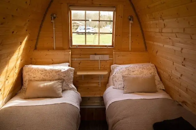 Kulübe, 1 Tek Kişilik Yatak