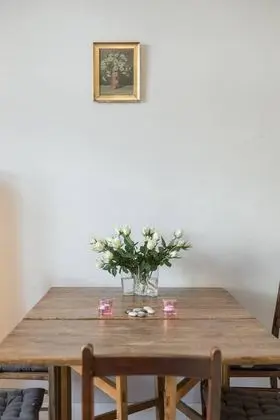 Apart Daire, 1 Büyük (Queen) Boy Yatak