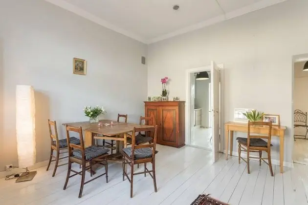 Apart Daire, 1 Büyük (Queen) Boy Yatak