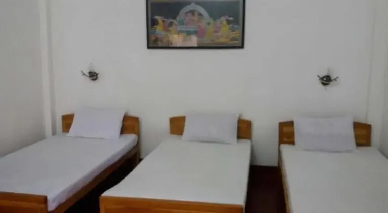Üç Kişilik Oda (Non A/C)