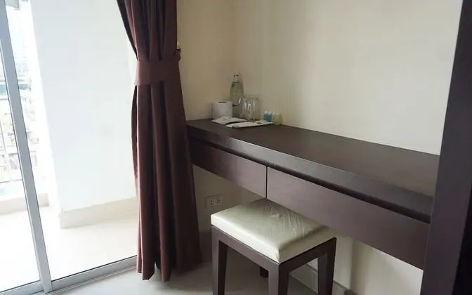 1-Bedroom Premium Room