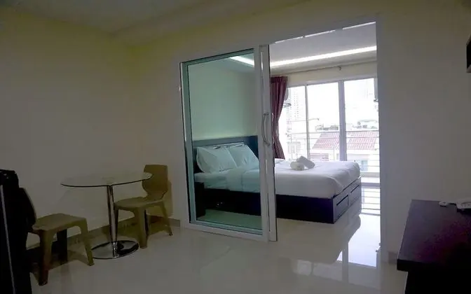 2-Bedroom Family Room