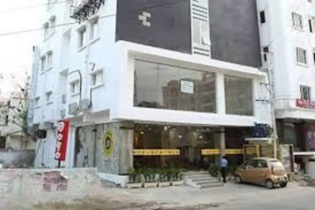 Oda, 5 Yatak Odası, Engellilere Uygun, Sigara İçilebilir
