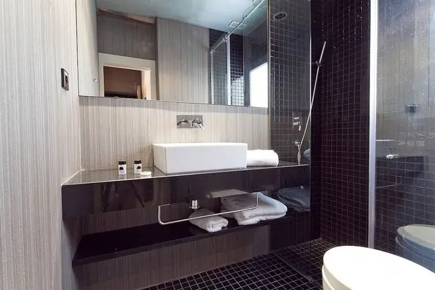 Tek Büyük Yataklı Oda, 1 En Büyük (King) Boy Yatak