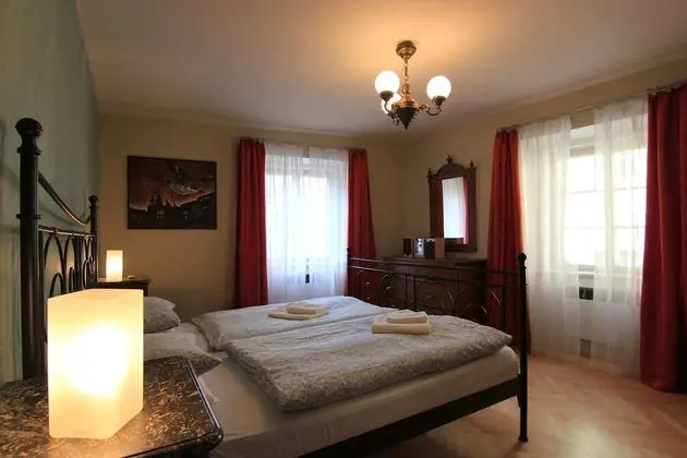 Apart Daire, 1 Büyük (Queen) Boy Yatak