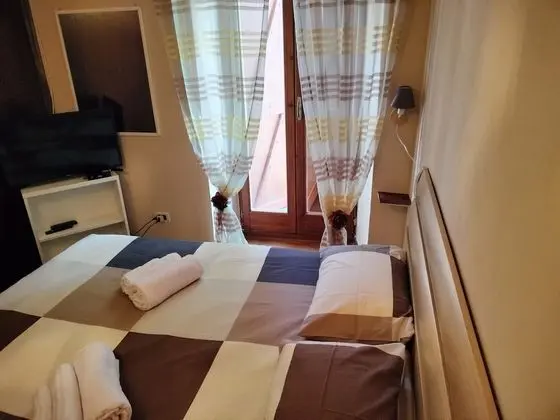 Ev, 2 Büyük (Queen) Boy Yatak