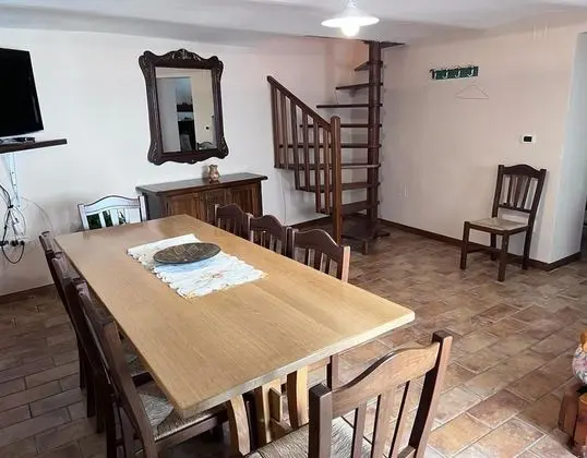 Ev, 2 Büyük (Queen) Boy Yatak