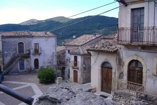 Ev, 2 Büyük (Queen) Boy Yatak