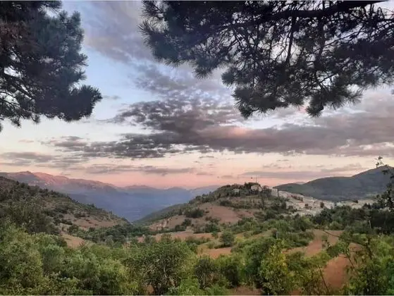 Ev, 2 Büyük (Queen) Boy Yatak