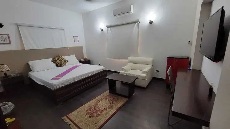 Deluxe Tek Büyük Yataklı Oda
