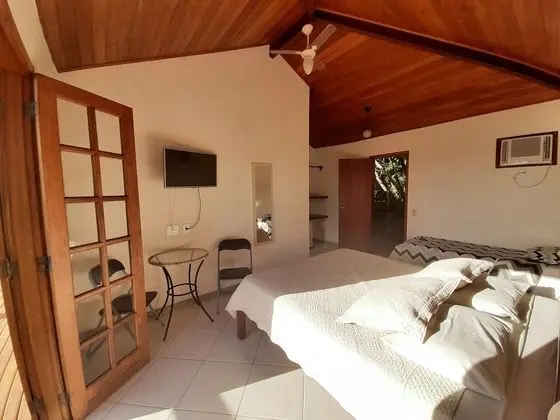 Üç Kişilik Oda, Deniz Manzaralı