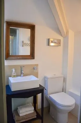 Comfort Tek Büyük veya İki Ayrı Yataklı Oda