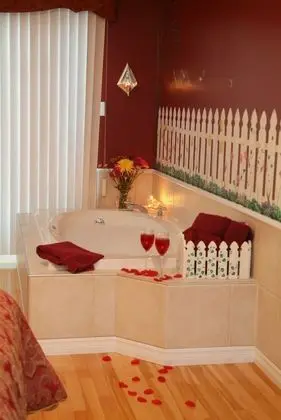 Luxury Oda, 1 Büyük (Queen) Boy Yatak