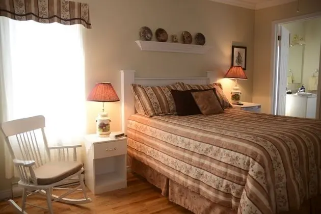 Standard Oda, 1 Büyük (Queen) Boy Yatak