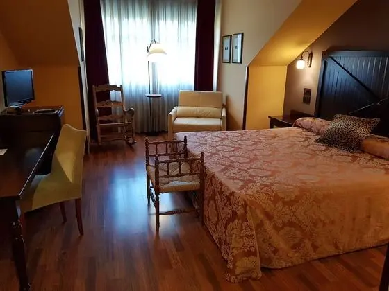 Superior Tek Büyük veya İki Ayrı Yataklı Oda