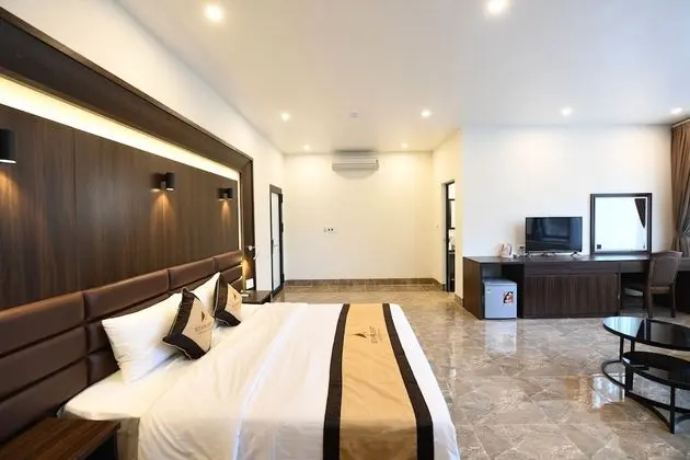 Luxury Oda