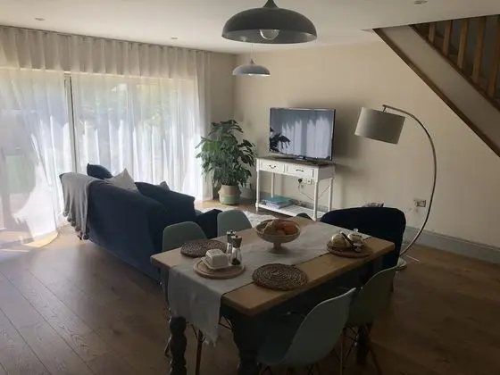 Luxury Apart Daire, Banyolu/Duşlu, Bahçe Manzaralı (Cotswold Lodge)
