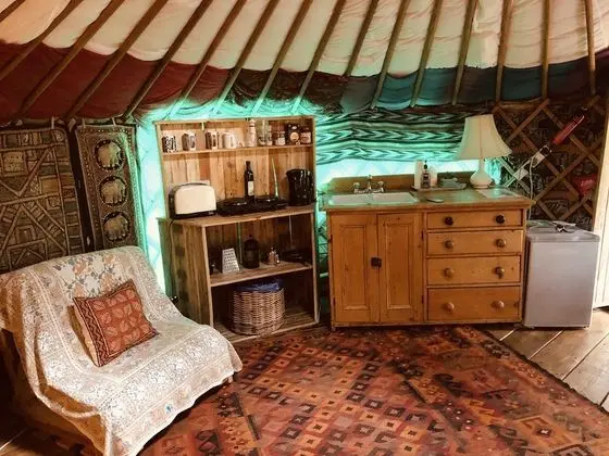 Romantic Çadır, Birden Çok Yatak, Sigara İçilmez