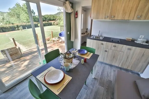 Exclusive Kır Evi, Göl Manzaralı (Apple)