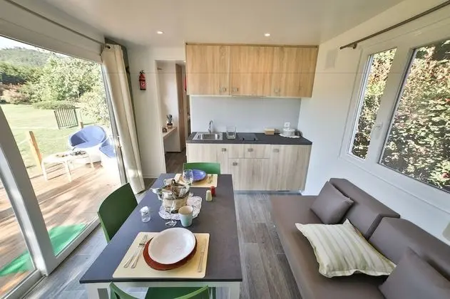 Exclusive Kır Evi, Göl Manzaralı (Apple)