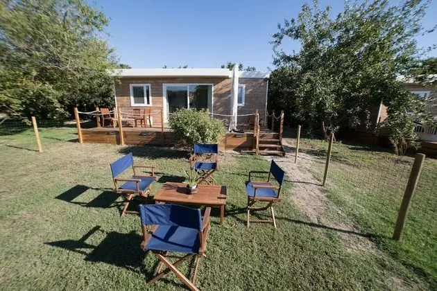 Exclusive Kır Evi, Göl Manzaralı (Cherry)