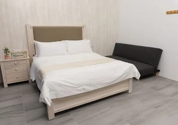 Standard Tek Büyük Yataklı Oda