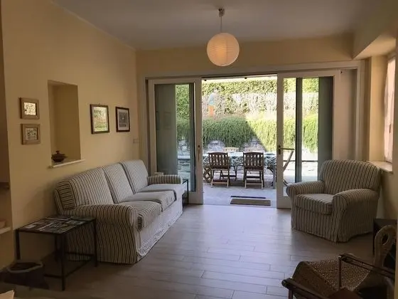 Kır Evi, 2 Yatak Odası, Veranda, Bahçeli