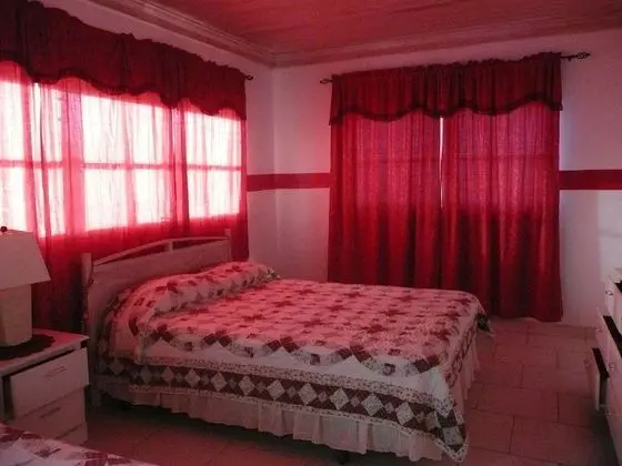 Standard Ev, 2 Büyük (Queen) Boy Yatak, Sigara İçilmez