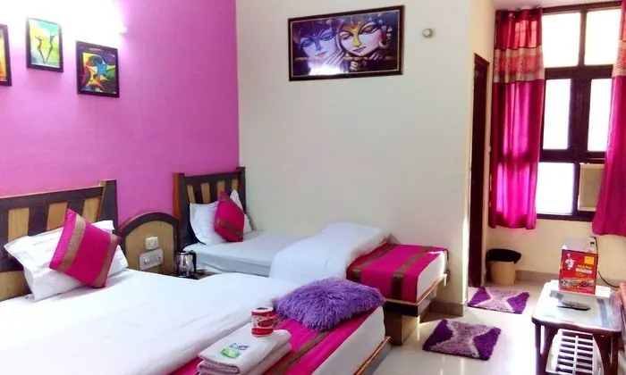 Deluxe Üç Kişilik Oda