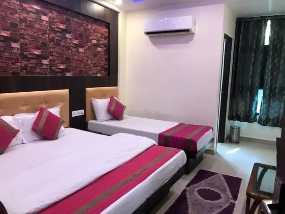 Deluxe Üç Kişilik Oda