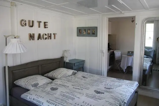 Design Tek Büyük Yataklı Oda, Dağ Manzaralı (Fleur de Lys)