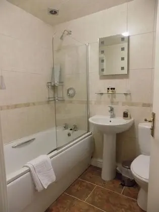 Traditional Tek Büyük veya İki Ayrı Yataklı Oda, Bahçe Manzaralı