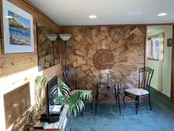 Süit, 1 Yatak Odası, Sıcak Su Havuzu, Göl Manzaralı (Lakeside Bedroom Suite)