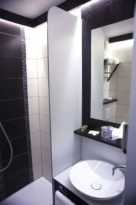 Classic Tek Büyük Yataklı Oda