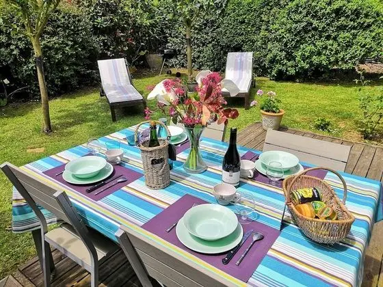 Stüdyo (Studio Melon)