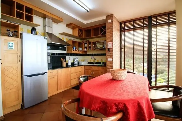 Kır Evi, Balkon, Dağ Manzaralı