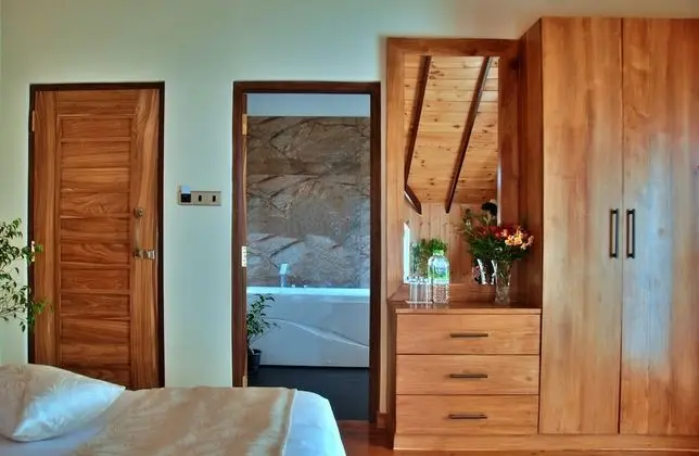 Grand Tek Büyük Yataklı Oda