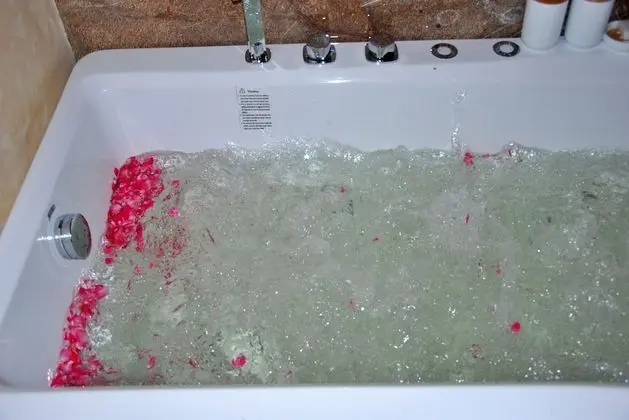 Grand Tek Büyük Yataklı Oda